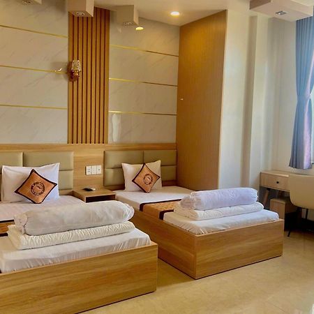 Phuc Hung Hotel Rach Gia Exterior photo