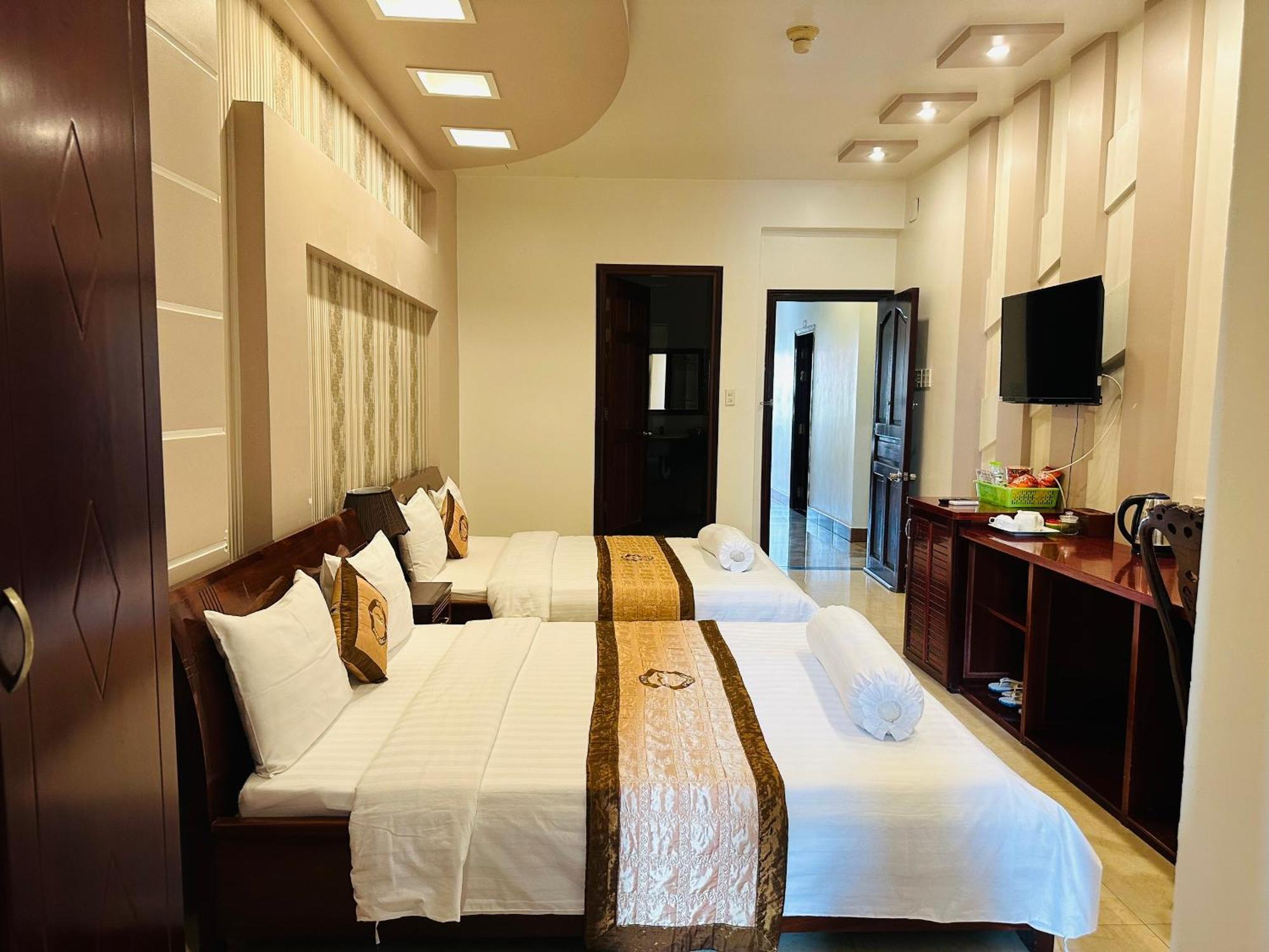 Phuc Hung Hotel Rach Gia Exterior photo