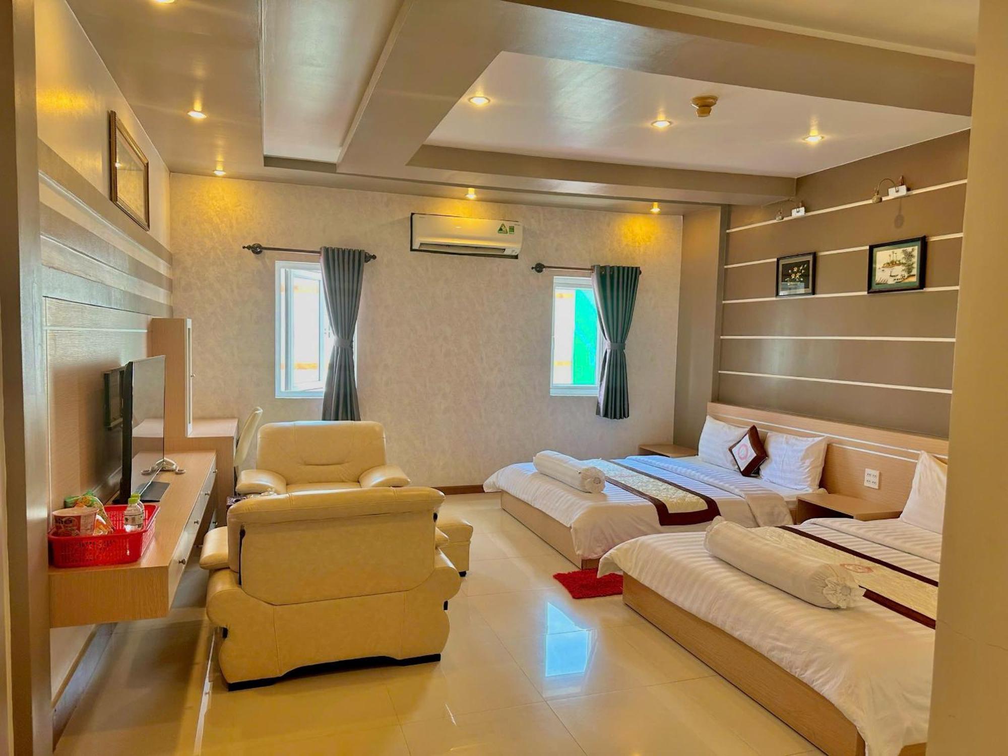 Phuc Hung Hotel Rach Gia Exterior photo